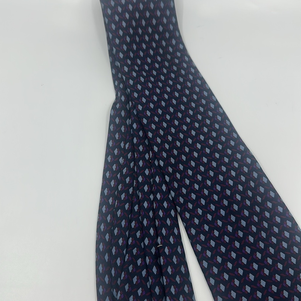 Christian Dior Elegant Navy Blue Patterned Men's Tie - Picture 7 of 8